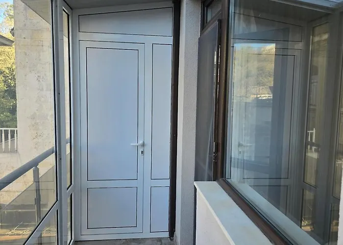 아파트 Center Sea Garden 2br *