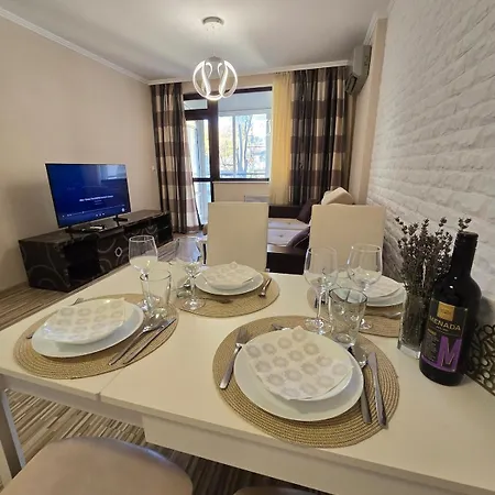Center Sea Garden 2br Apartment Varna